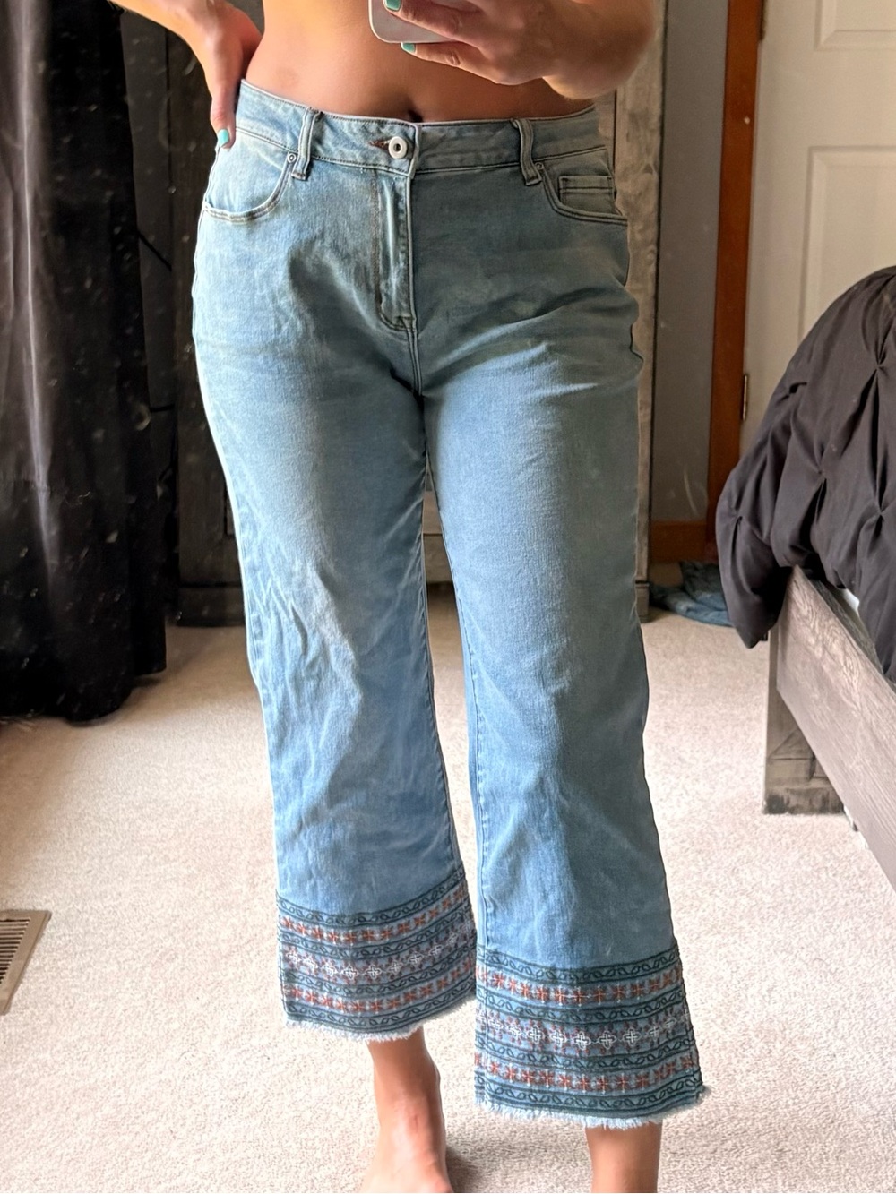 Wide Bottom Capris with Embroidered Hem